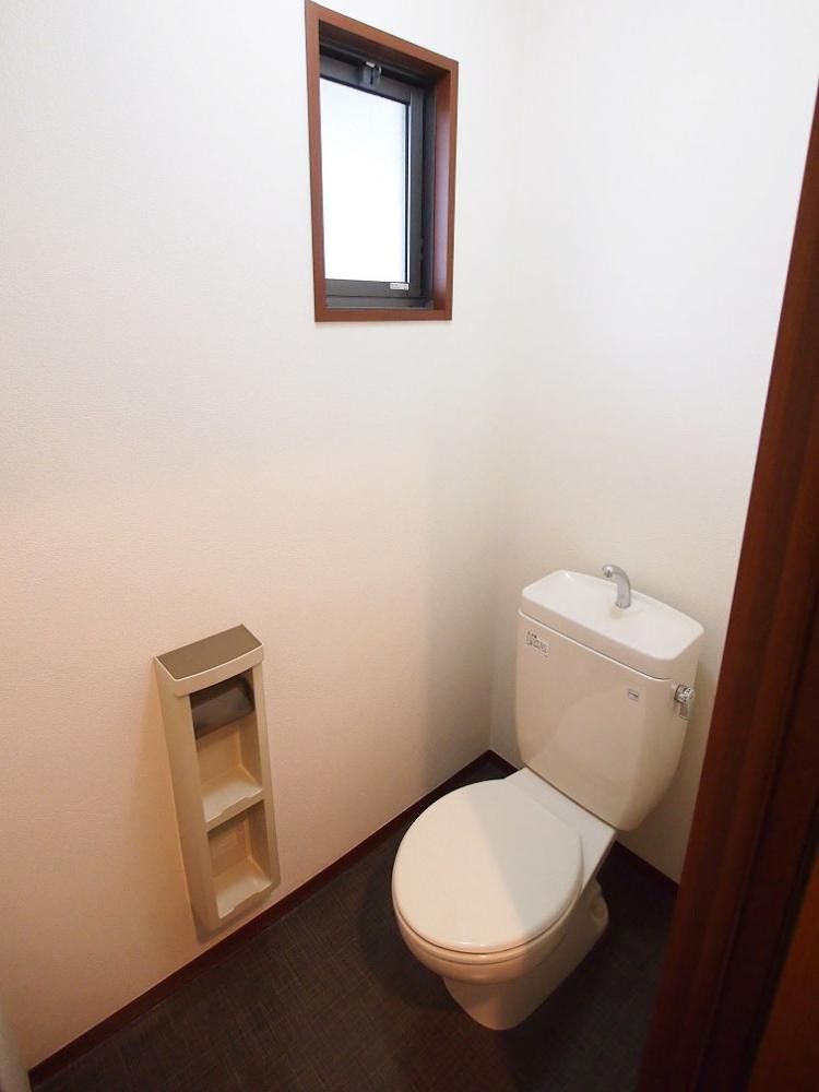 【トイレ】　※イメージ写真
同間取りの別のお部屋の写真です。