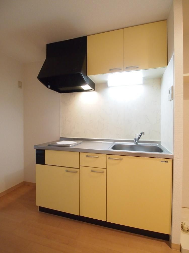 【キッチン】　※イメージ写真
別のお部屋の写真です。

１口IHコンロのキッチン