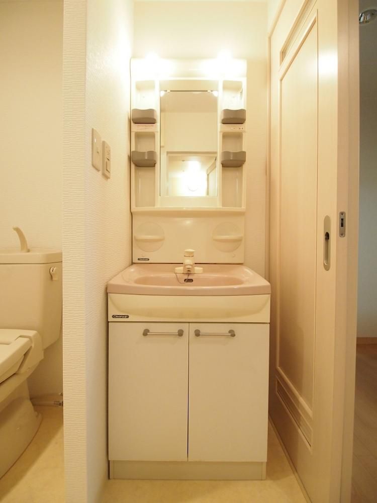 【洗面所】　※イメージ写真
別のお部屋の写真です。

独立洗面台