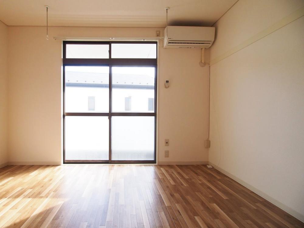 �y���ԁE���r���O�z�@��������ǍD�I
�G�A�R���t��