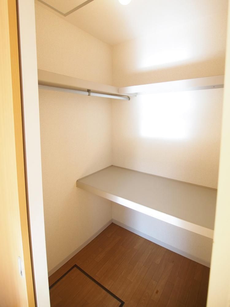 �y���[�z�@�E�H�[�N�C���N���[�[�b�g