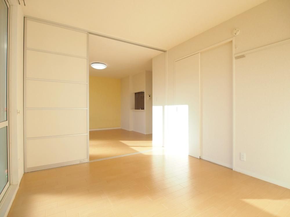 �y�����E���r���O�z�@�X���C�f�B���O�X�N���[���ŊJ���������邨������