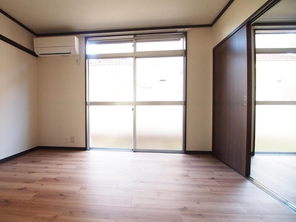 �y�����E���r���O�z�@5.7���m��