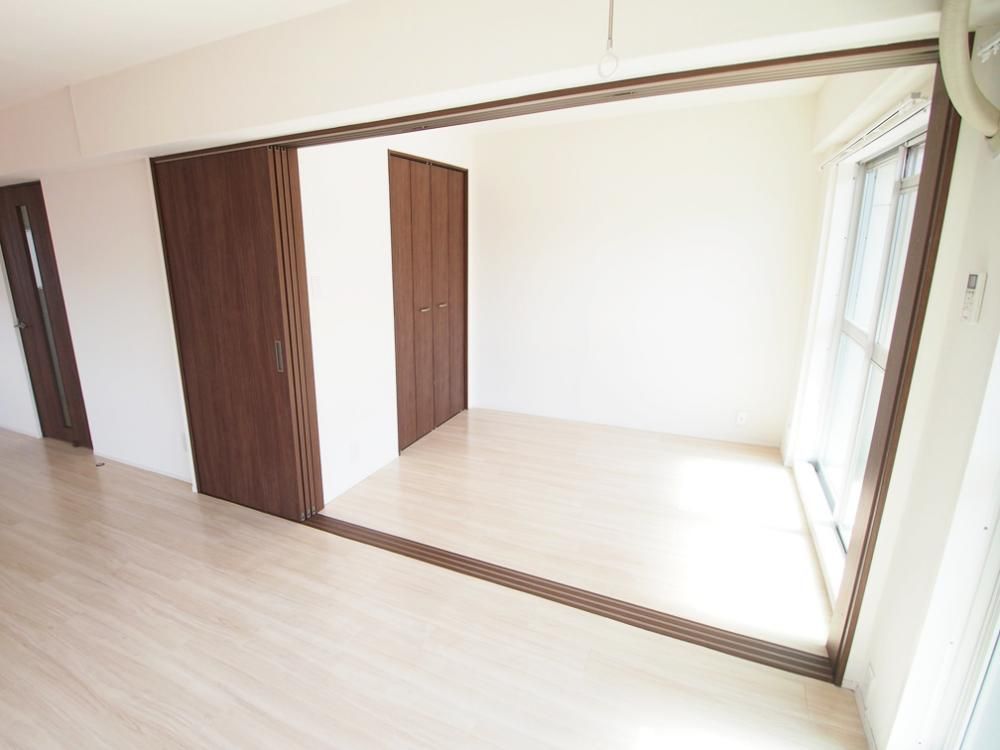 �y�����E���r���O�z�@�m���@�J�����傫���֗��ȃN���[�[�b�g