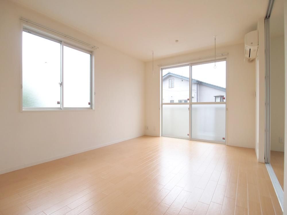 �y�����E���r���O�z�@2�ʍ̌�
��������E�������ǍD�ł��I