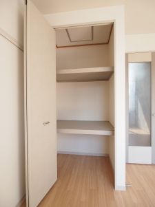 �y���[�z�@�m���̑������ɂ����S�̎��[�X�y�[�X