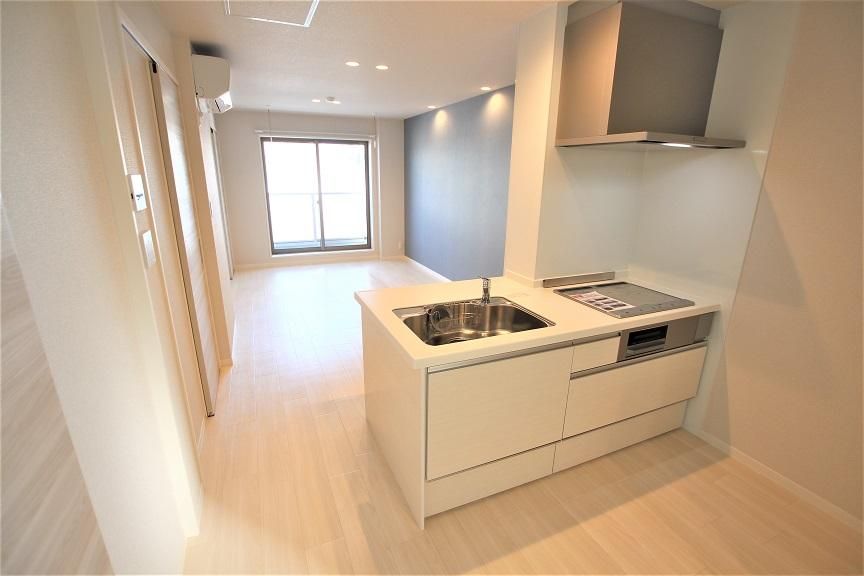 �y���ԁE���r���O�z�@13.5��LDK