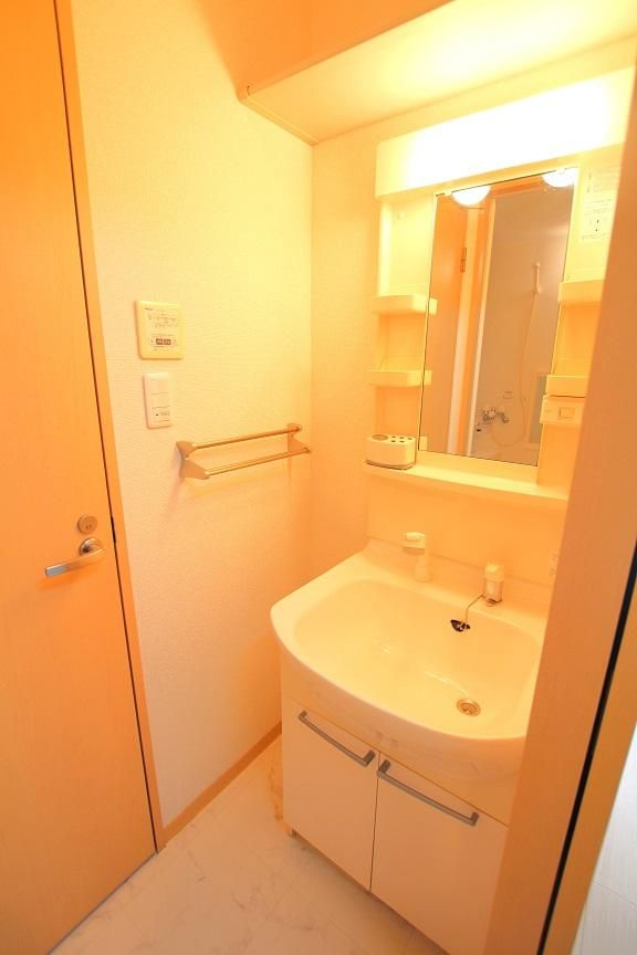 �y���ʏ��z�@�V�����[�t�����ʑ�