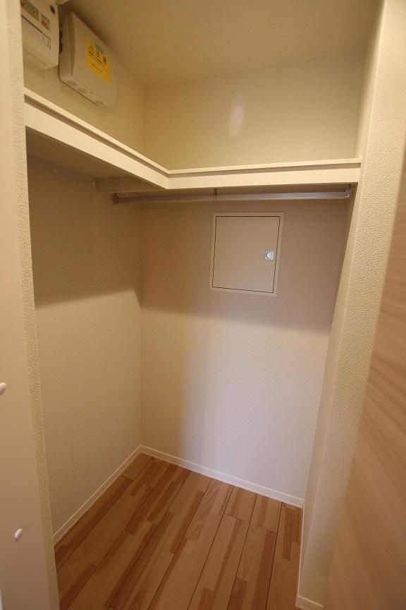 �y���[�z�@�E�H�[�N�C���N���[�[�b�g