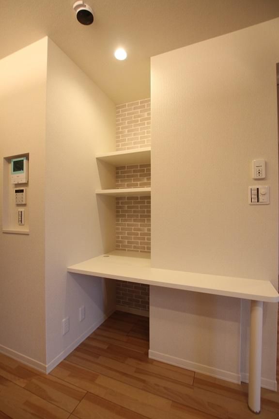 �y�����E���r���O�z�@LDK�Ƀ��[�N�X�y�[�X���������܂��B