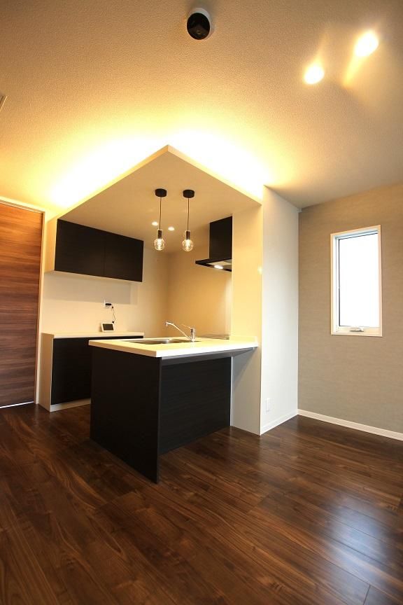 �y�L�b�`���z�@�ԐڏƖ����ݒu����Ă��܂��B