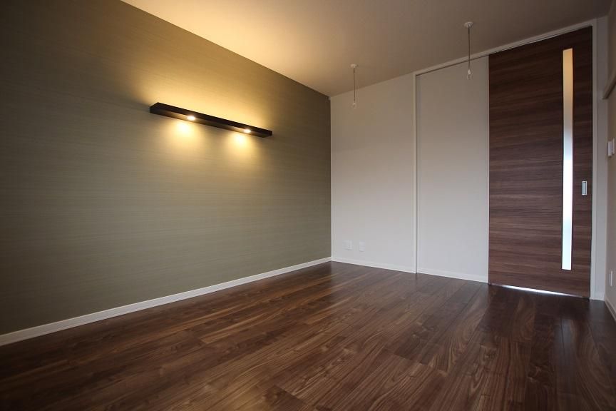 �y�����E���r���O�z�@7.6���m��