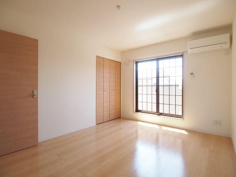 �y�����E���r���O�z�@7.6���m���@�G�A�R��1��t��