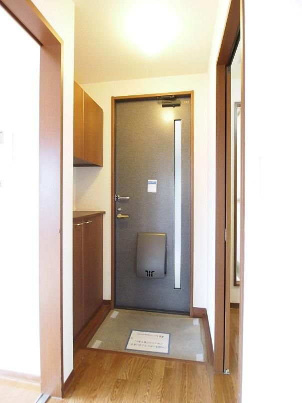 �y���ցz�@�Z�p���[�g���̃V���[�Y�{�b�N�X�ł���