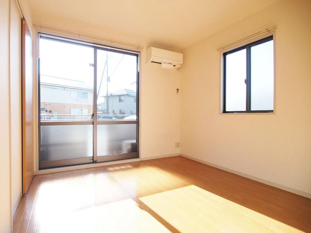 �y���ԁE���r���O�z�@�p�����ׁ̈A��ʍ̌�