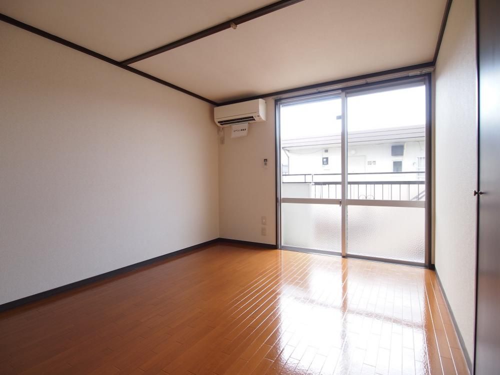 yԁErOz@LXƂ6.4̗m
GAR1t