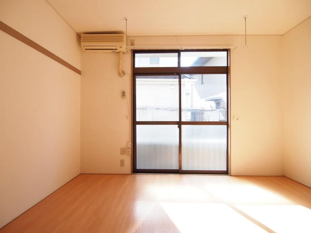 �y���ԁE���r���O�z�@��������ǍD�I
�G�A�R���t��