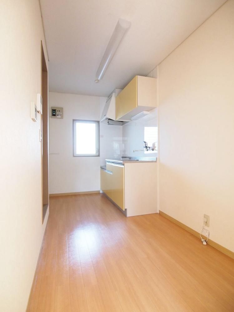 �y�L�b�`���z�@�S���̃L�b�`���X�y�[�X